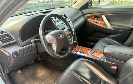 Toyota Camry, 2007 год, 890 000 рублей, 6 фотография