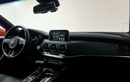 KIA Stinger I, 2019 год, 3 999 000 рублей, 25 фотография