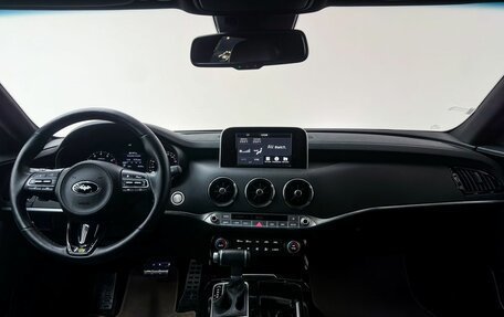 KIA Stinger I, 2019 год, 3 999 000 рублей, 24 фотография