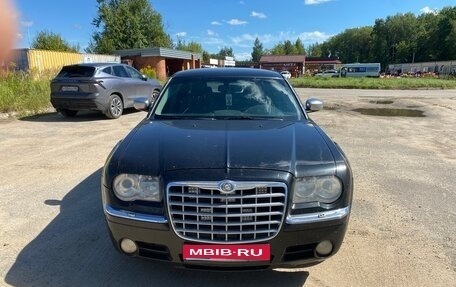 Chrysler 300C II, 2006 год, 870 000 рублей, 1 фотография