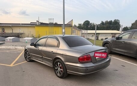 Hyundai Sonata IV рестайлинг, 2001 год, 125 000 рублей, 5 фотография