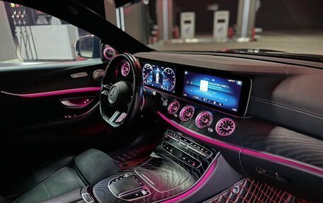 Mercedes-Benz E-Класс, 2021 год, 4 100 000 рублей, 3 фотография