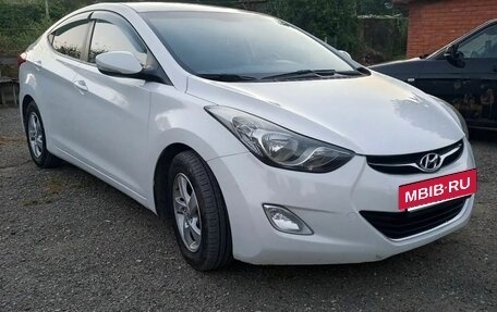 Hyundai Avante, 2012 год, 950 000 рублей, 4 фотография