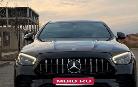 Mercedes-Benz E-Класс, 2021 год, 4 100 000 рублей, 5 фотография