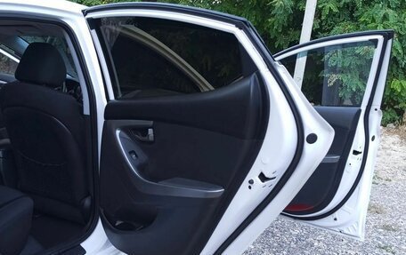 Hyundai Avante, 2012 год, 950 000 рублей, 14 фотография