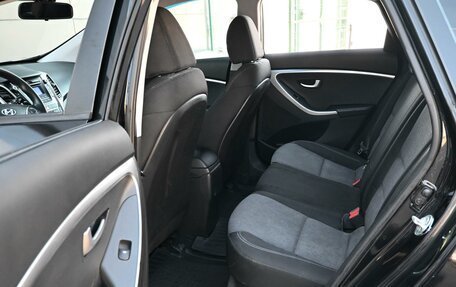 Hyundai i30 II рестайлинг, 2013 год, 899 000 рублей, 11 фотография