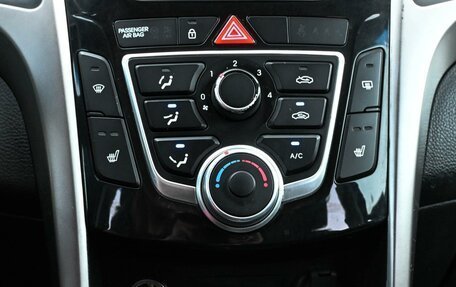 Hyundai i30 II рестайлинг, 2013 год, 899 000 рублей, 21 фотография