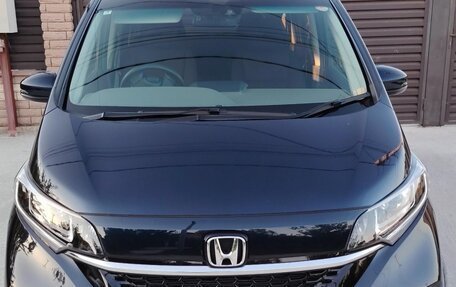 Honda Freed II, 2021 год, 1 900 000 рублей, 4 фотография