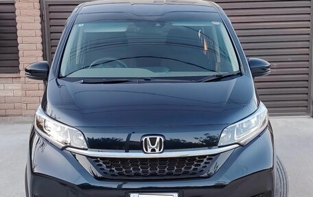 Honda Freed II, 2021 год, 1 900 000 рублей, 5 фотография