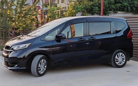 Honda Freed II, 2021 год, 1 900 000 рублей, 6 фотография