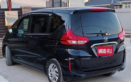 Honda Freed II, 2021 год, 1 900 000 рублей, 9 фотография