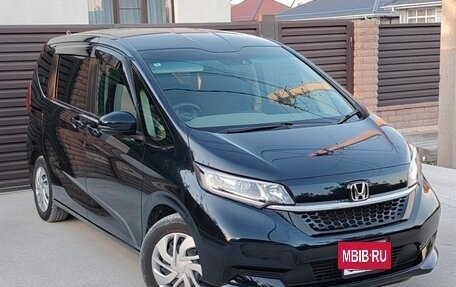 Honda Freed II, 2021 год, 1 900 000 рублей, 7 фотография