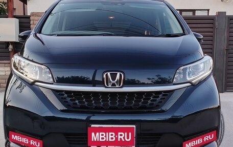 Honda Freed II, 2021 год, 1 900 000 рублей, 3 фотография