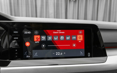 Volkswagen Golf VIII, 2021 год, 2 670 000 рублей, 19 фотография