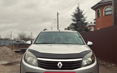 Renault Sandero I, 2013 год, 420 000 рублей, 2 фотография