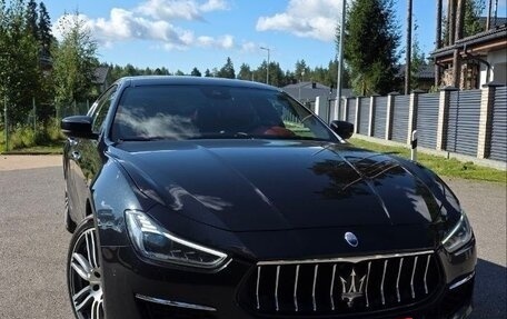 Maserati Ghibli, 2019 год, 6 000 000 рублей, 2 фотография