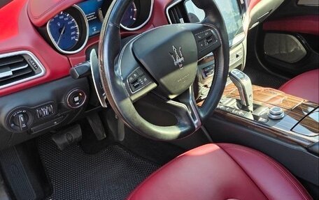 Maserati Ghibli, 2019 год, 6 000 000 рублей, 10 фотография