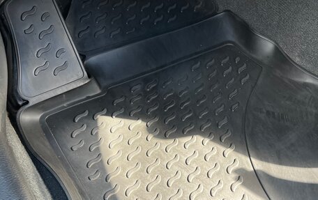 Toyota Avensis III рестайлинг, 2007 год, 999 999 рублей, 17 фотография