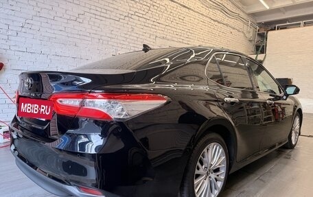 Toyota Camry, 2018 год, 3 150 000 рублей, 12 фотография