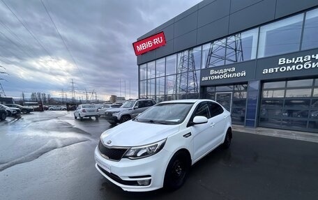 KIA Rio III рестайлинг, 2015 год, 979 000 рублей, 1 фотография