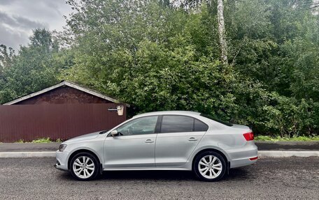 Volkswagen Jetta VI, 2012 год, 865 000 рублей, 3 фотография