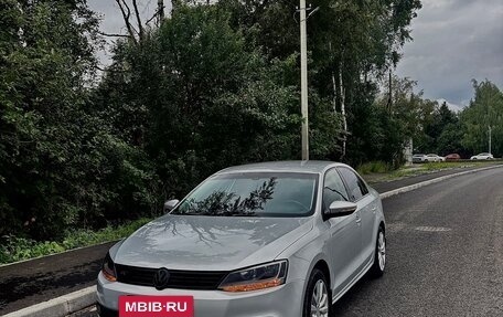 Volkswagen Jetta VI, 2012 год, 865 000 рублей, 2 фотография