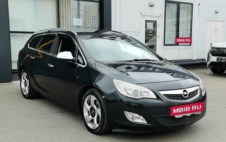 Opel Astra J, 2012 год, 700 000 рублей, 3 фотография