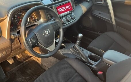 Toyota RAV4, 2015 год, 2 400 000 рублей, 11 фотография