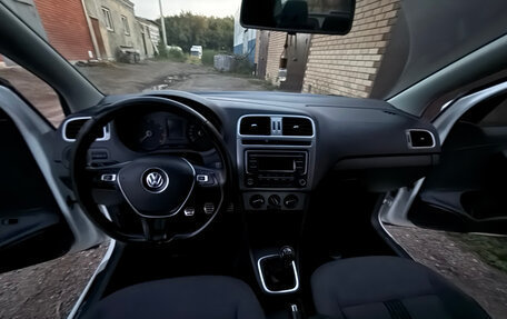 Volkswagen Polo VI (EU Market), 2016 год, 1 400 000 рублей, 7 фотография