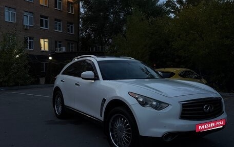 Infiniti FX II, 2011 год, 1 600 000 рублей, 6 фотография