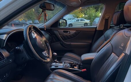 Infiniti FX II, 2011 год, 1 600 000 рублей, 12 фотография