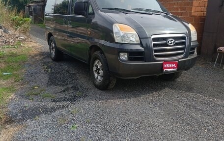 Hyundai H-1 II рестайлинг, 2006 год, 800 000 рублей, 1 фотография
