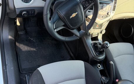 Chevrolet Cruze II, 2011 год, 580 000 рублей, 5 фотография