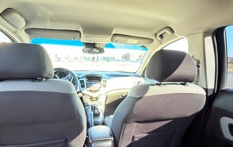 Chevrolet Cruze II, 2011 год, 580 000 рублей, 11 фотография