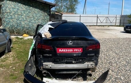 Lexus IS II рестайлинг 2, 2007 год, 400 000 рублей, 3 фотография