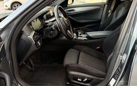 BMW 5 серия, 2018 год, 3 550 000 рублей, 12 фотография