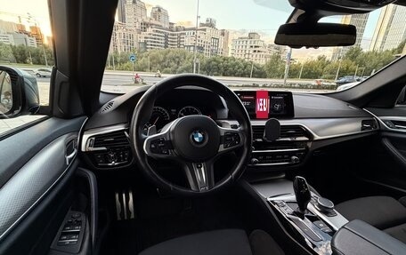 BMW 5 серия, 2018 год, 3 550 000 рублей, 11 фотография