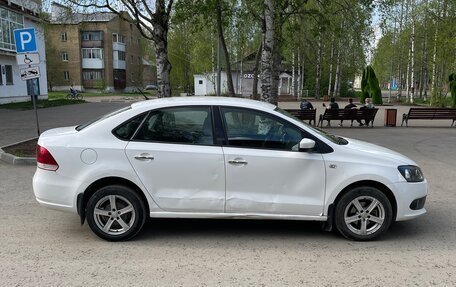 Volkswagen Polo VI (EU Market), 2011 год, 520 000 рублей, 2 фотография
