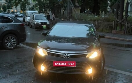 Toyota Camry, 2015 год, 2 200 000 рублей, 6 фотография