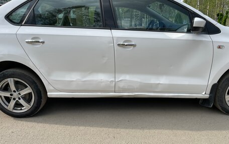 Volkswagen Polo VI (EU Market), 2011 год, 520 000 рублей, 10 фотография