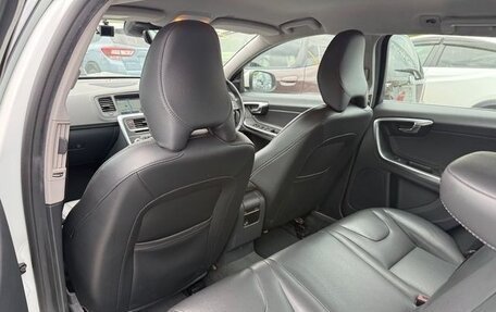 Volvo V60 I, 2017 год, 967 911 рублей, 15 фотография
