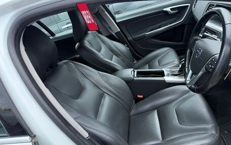 Volvo V60 I, 2017 год, 967 911 рублей, 13 фотография