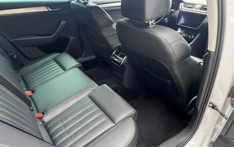 Skoda Superb III рестайлинг, 2019 год, 2 550 000 рублей, 17 фотография