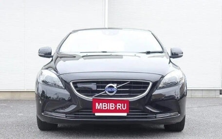 Volvo V40 II рестайлинг, 2015 год, 798 008 рублей, 2 фотография