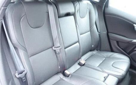 Volvo V40 II рестайлинг, 2015 год, 798 008 рублей, 19 фотография