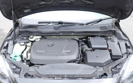 Volvo V40 II рестайлинг, 2015 год, 798 008 рублей, 22 фотография