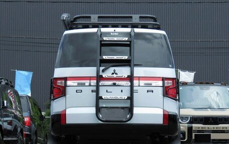 Mitsubishi Delica D:5 I, 2022 год, 2 174 000 рублей, 7 фотография