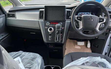 Mitsubishi Delica D:5 I, 2022 год, 2 189 000 рублей, 7 фотография