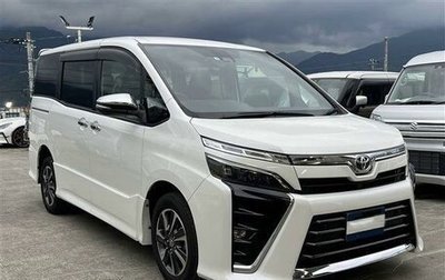 Toyota Voxy III, 2021 год, 1 715 000 рублей, 1 фотография