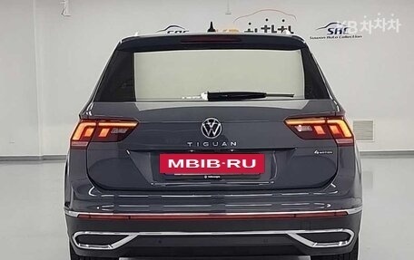 Volkswagen Tiguan II, 2023 год, 2 543 010 рублей, 3 фотография